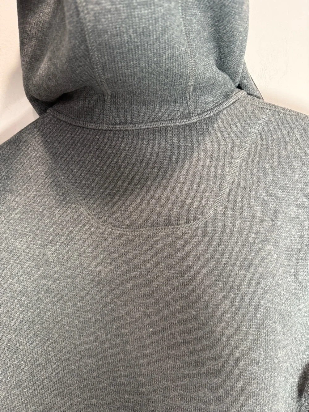 Arc'teryx Women’s Covert‎ Hoodie/Cardigan Dark Gray/Charcoal Size Large EUC